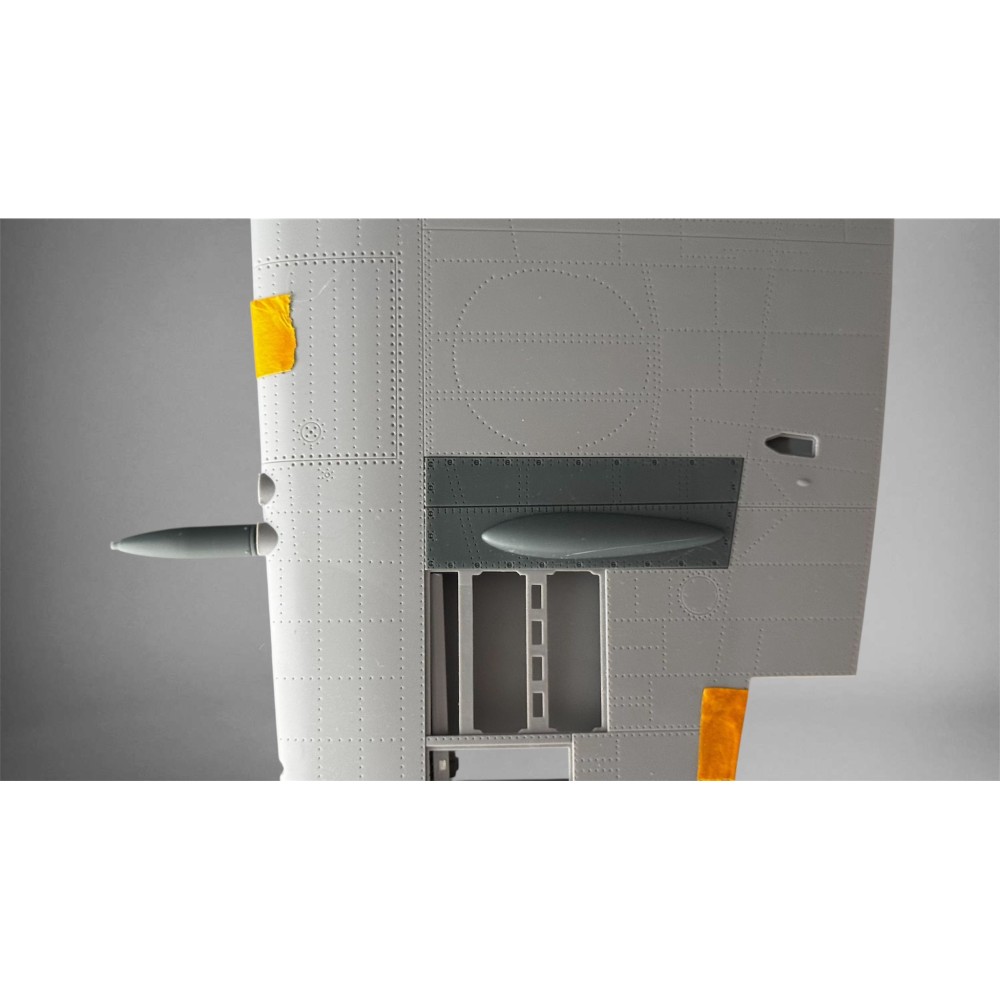 [Pre-order: See Description] Spitfire F/FR XIVc/e Conversion "High back"